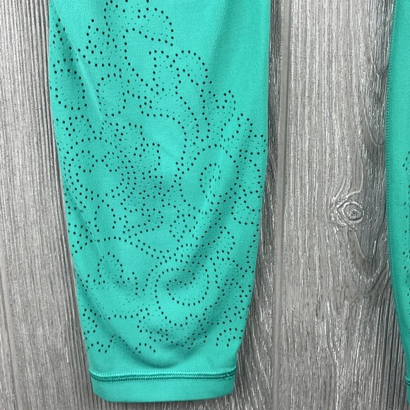 ATHLETA Green Dot Cut Out Crop 7/8 Yoga Exercise Pants Leggings Womens Sz XS - Picture 6 of 6